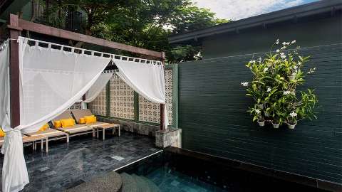 Guest room