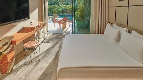Guest room