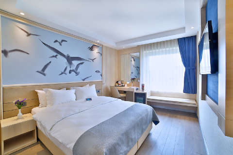 Accommodation - Ramada by Wyndham Istanbul Old City - Guest room - Istanbul