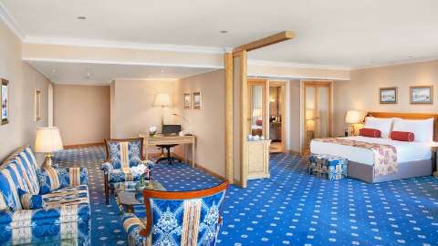 Accommodation - InterContinental Hotels ISTAMBUL by IHG - Guest room - Istanbul