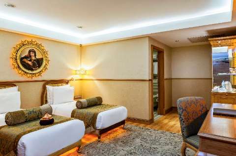 Accommodation - Sultania Hotel - Guest room - SIRKECI/ISTANBUL