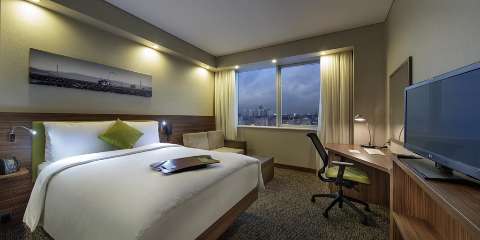Accommodation - Hampton by Hilton Istanbul Kayasehir - Guest room - Istanbul