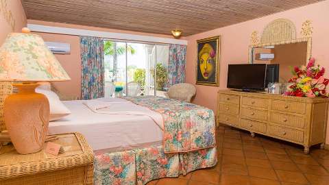 Guest room