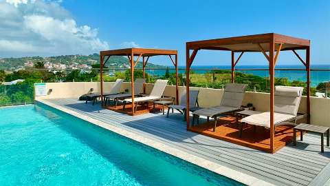 Accommodation - Comfort Inn & Suites Tobago - Pool view - Tobago