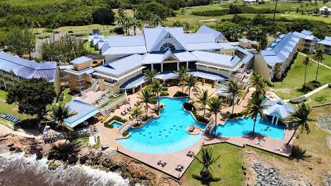 Hébergement - Magdalena Grand Beach & Golf Resort, Tobago - Vue de l'extérieur - Tobago