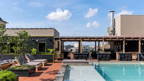 Accommodation - The Barnett - Pool view - New Orleans