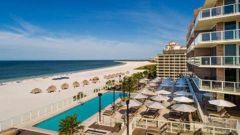 Accommodation - JW Marco Island Beach Resort - Pool view - Florida