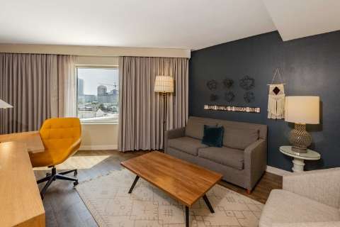 UNIVERSITY by IHG