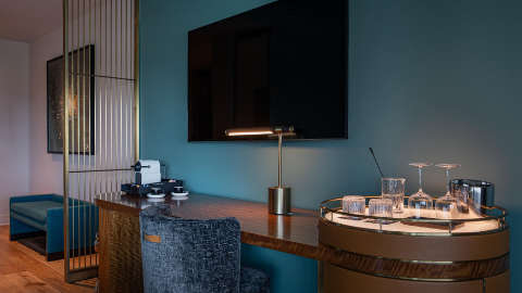 Guest room