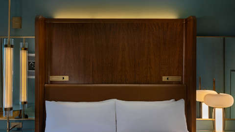 Guest room