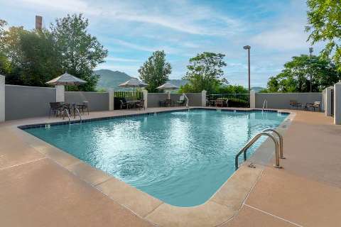Accommodation - Hyatt Place Nashville/Brentwood - Pool view - BRENTWOOD