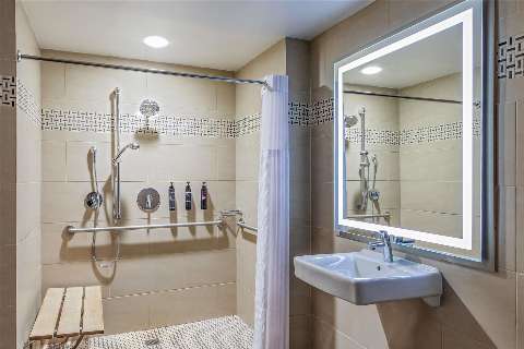 Guest room
