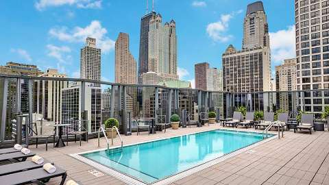 Accommodation - Viceroy Chicago - Pool view