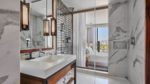 Guest room