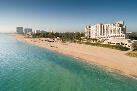 Accommodation - Fort Lauderdale Marriott Harbor Beach Resort & Spa - Exterior view - Fort Lauderdale