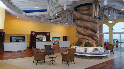 Accommodation - Pink Shell Beach Resort and Marina - Fort Myers