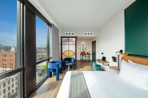 Accommodation - Moxy NYC Lower East Side - Guest room - New York