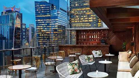 Acomodação - DoubleTree by Hilton New York Times Square West - New York