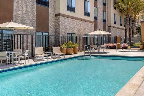 Accommodation - Hilton Garden Inn Los Angeles/Redondo Beach - Pool view - Redondo Beach