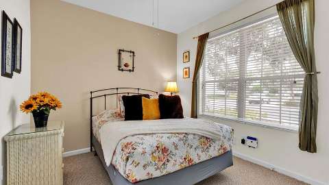 Guest room