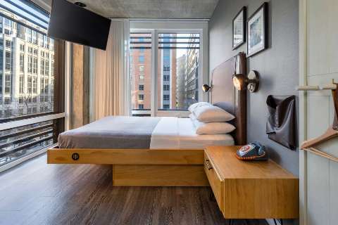 Accommodation - Moxy Washington DC Downtown - Guest room - Washington DC