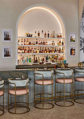 Accommodation - Hawks Cay Resort - Bar/Lounge