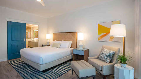 Accommodation - Hawks Cay Resort - Guest room