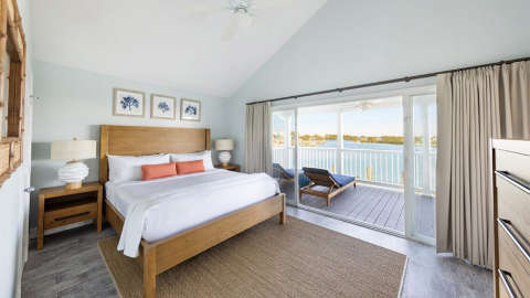 Accommodation - Hawks Cay Resort - Guest room