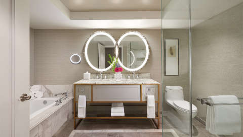 Guest room