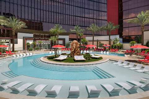 Accommodation - Las Vegas Hilton at Resorts World - Pool view - Las Vegas