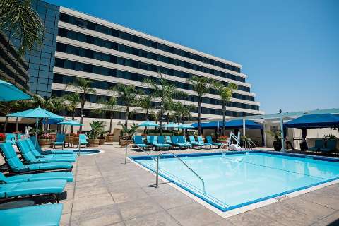 Hébergement - Renaissance Newport Beach Hotel - Vue sur piscine - Newport Beach