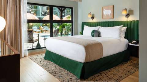 Guest room