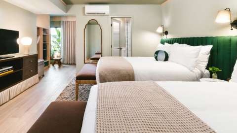 Guest room