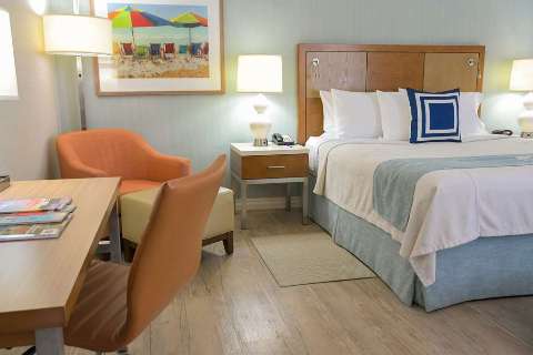 Accommodation - Gateway Hotel Santa Monica - Guest room - Santa Monica