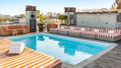 Accommodation - Petit Ermitage - Pool view - West Hollywood