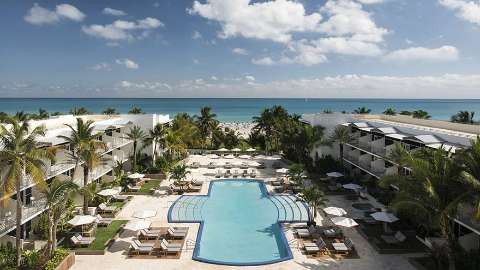 Unterkunft - The Ritz-Carlton South Beach - Ansicht der Pool - Miami