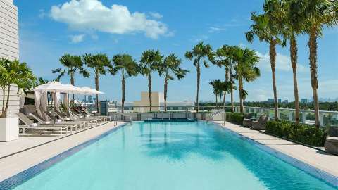 Accommodation - The Altair Hotel Bay Harbor Miami - Pool view - Bay Harbor Islands