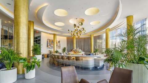 Bar/Salon