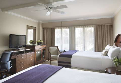 Accommodation - Monterey Plaza - Guest room - Monterey