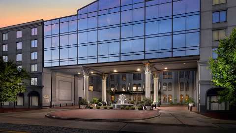 Accommodation - The Riverfront Hotel New Orleans - Exterior view - New Orleans