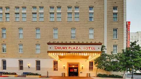 Accommodation - Drury Plaza Hotel New Orleans - Exterior view - New Orleans