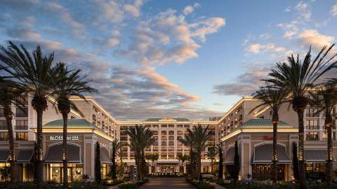 Accommodation - The Westin Anaheim Resort - Exterior view - California
