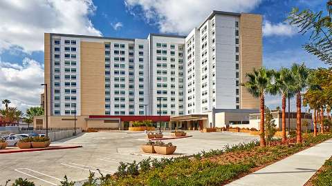 Accommodation - Anaheim Suites Hotel - Exterior view - Los Angeles