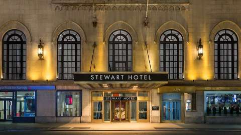 Unterkunft - The Stewart Hotel - Außenansicht - New York