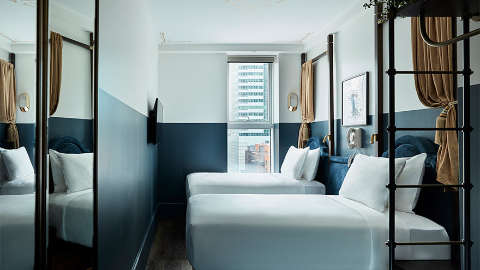 Accommodation - Civilian Hotel - Guest room - New York City
