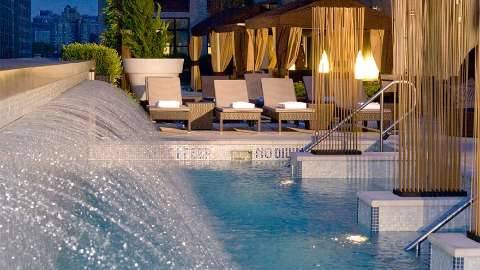 Accommodation - The Dominick - Pool view - New York