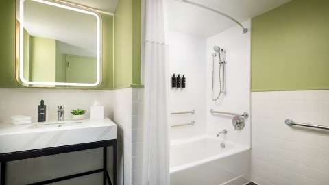 Guest room