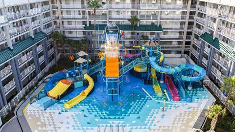 Hébergement - Holiday Inn Resort Orlando Suites-Waterpark - Vue de l'extérieur - Orlando