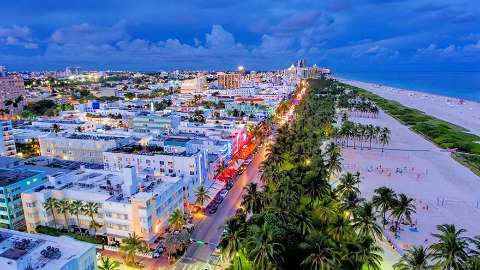 Accommodation - Avalon Hotel, Miami South Beach - Exterior view - Miami