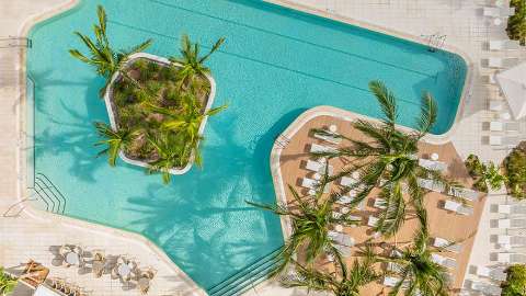 Accommodation - Gale Hotel Miami Hotel & Residences - Pool view